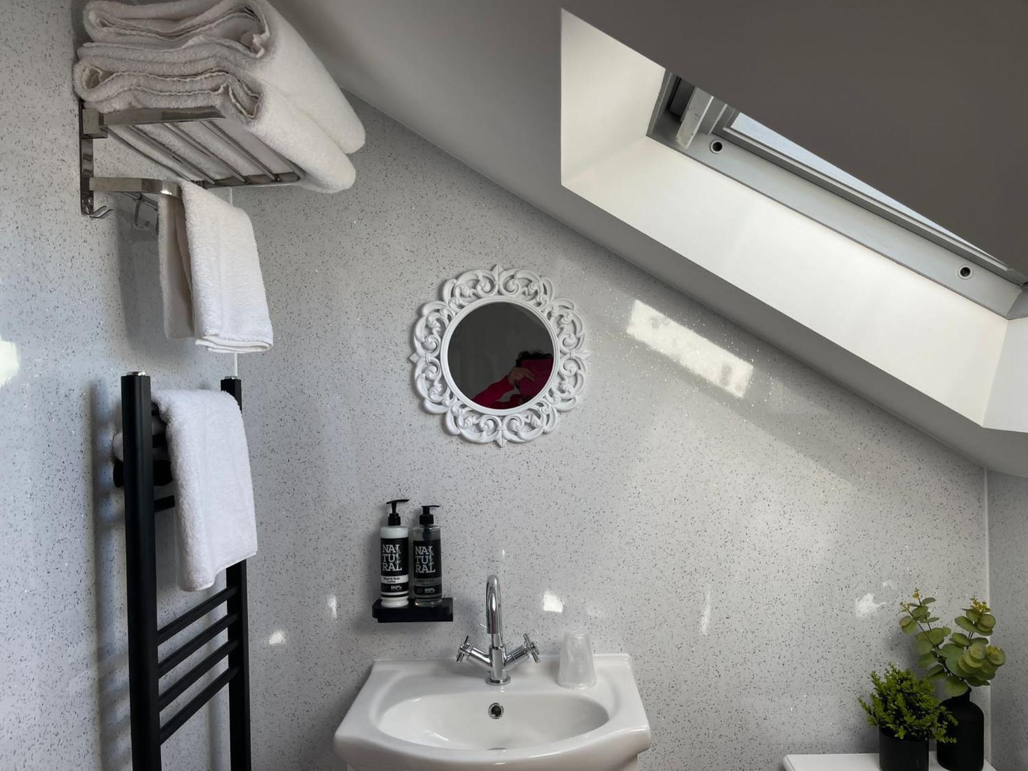 Lilyrose Hotel Whitby Quarto foto